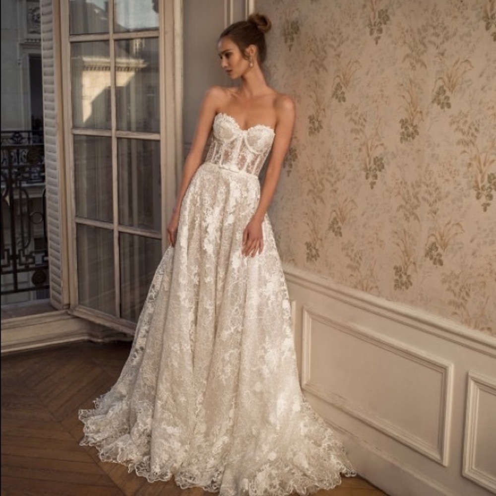 Brand New, Never Been Worn - Netta BenShabu Symon Wedding Gown